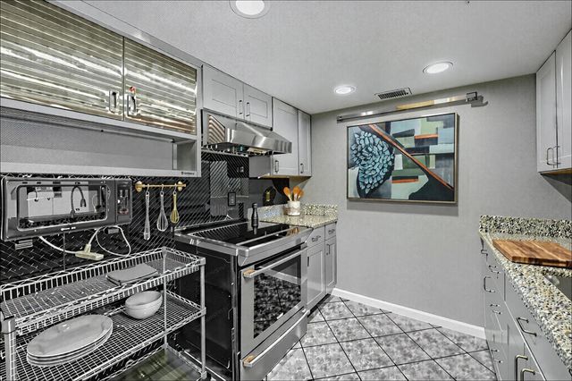 1111 E Ramon Road 1, Palm Springs, CA 92264