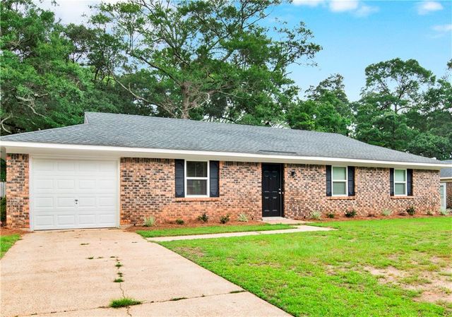 5824 Woodgate Road, Mobile, AL 36609