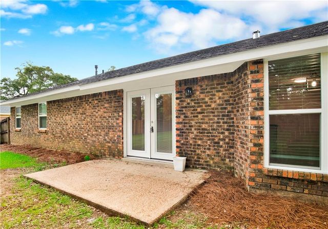 5824 Woodgate Road, Mobile, AL 36609