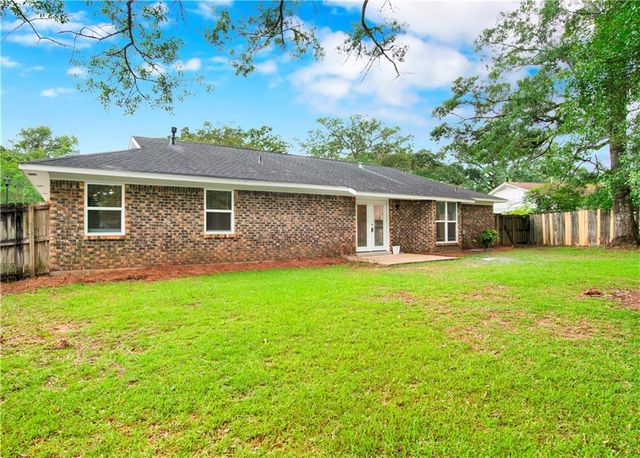 5824 Woodgate Road, Mobile, AL 36609