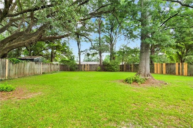 5824 Woodgate Road, Mobile, AL 36609