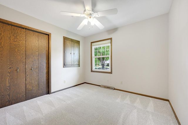 17610 24th Avenue N, Plymouth, MN 55447