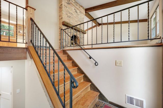 17610 24th Avenue N, Plymouth, MN 55447