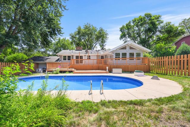 17610 24th Avenue N, Plymouth, MN 55447