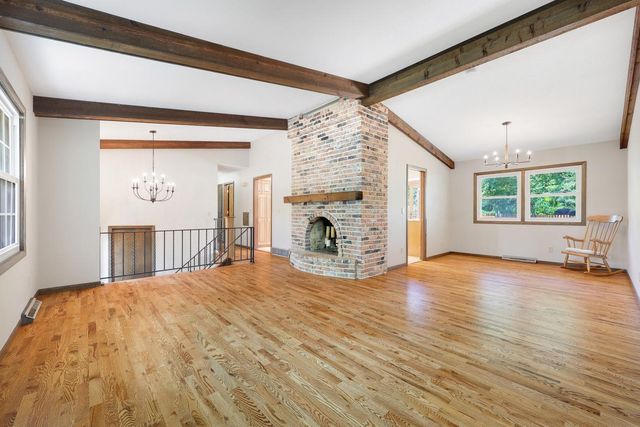 17610 24th Avenue N, Plymouth, MN 55447