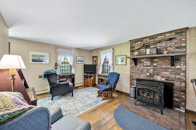 22 Whimbrel Drive, Cataumet, MA 02534
