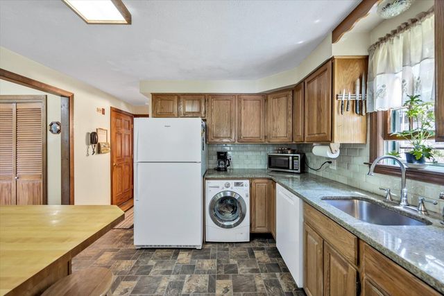 22 Whimbrel Drive, Cataumet, MA 02534