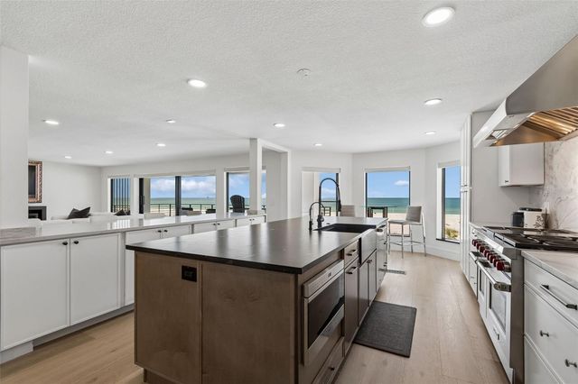 930 ELDORADO AVENUE, Clearwater Beach, FL 33767