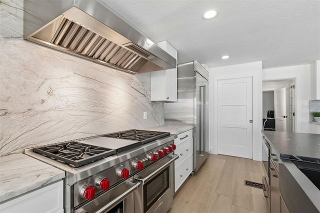 930 ELDORADO AVENUE, Clearwater Beach, FL 33767