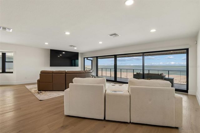 930 ELDORADO AVENUE, Clearwater Beach, FL 33767