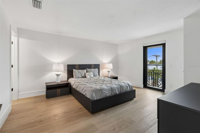 930 ELDORADO AVENUE, Clearwater Beach, FL 33767