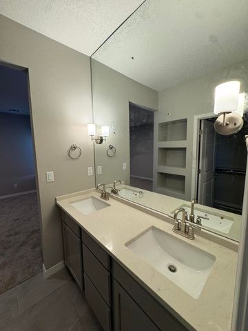 6106 Diebenkorn Drive SE, Albuquerque, NM 87106