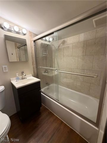 101 E 238th Street, Cleveland, OH 44123