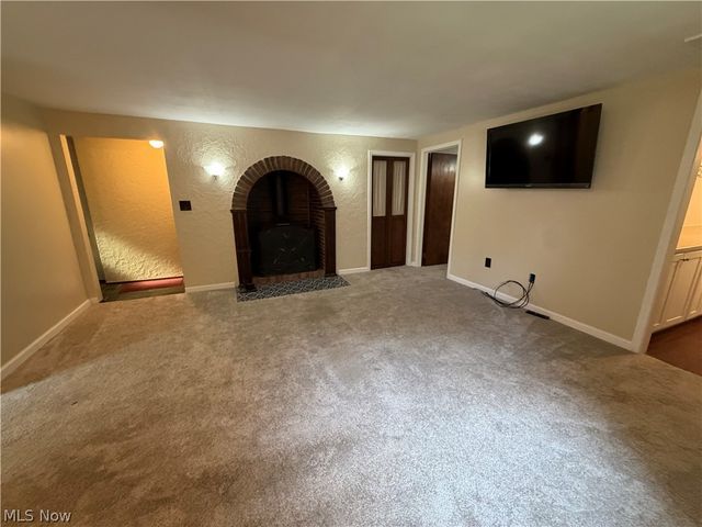 101 E 238th Street, Cleveland, OH 44123