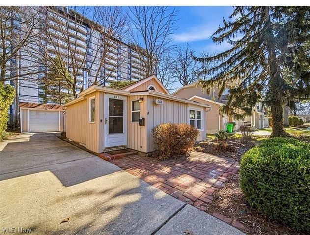 101 E 238th Street, Cleveland, OH 44123