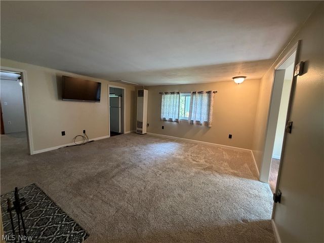 101 E 238th Street, Cleveland, OH 44123