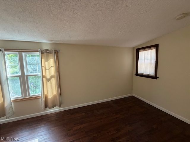 101 E 238th Street, Cleveland, OH 44123