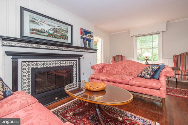 10 EFFINGHAM, Yardley, PA 19067