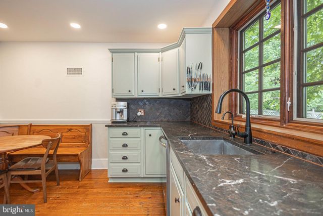 10 EFFINGHAM, Yardley, PA 19067