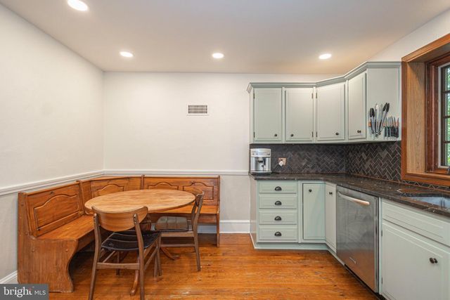 10 EFFINGHAM, Yardley, PA 19067