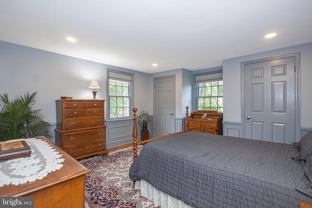 10 EFFINGHAM, Yardley, PA 19067
