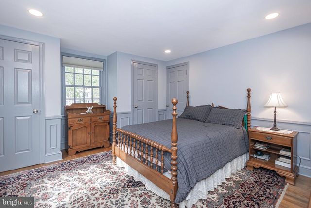10 EFFINGHAM, Yardley, PA 19067