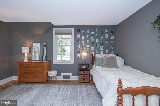 10 EFFINGHAM, Yardley, PA 19067