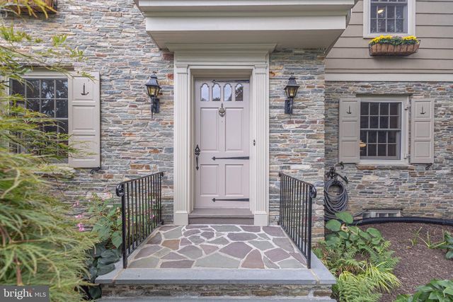 10 EFFINGHAM, Yardley, PA 19067