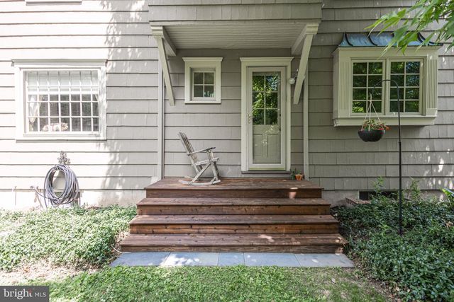 10 EFFINGHAM, Yardley, PA 19067