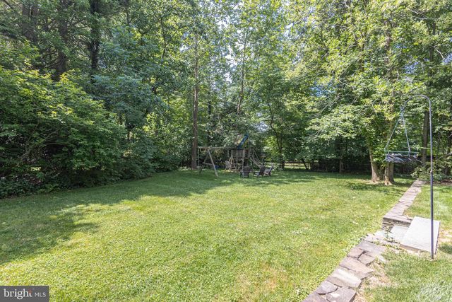 10 EFFINGHAM, Yardley, PA 19067