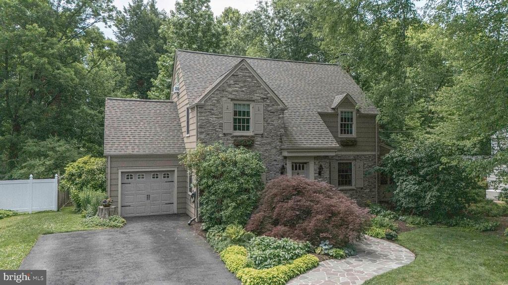 10 EFFINGHAM, Yardley, PA 19067 — exterior