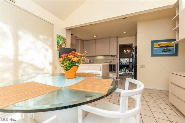 5 Hampshire Court, Beachwood, OH 44122