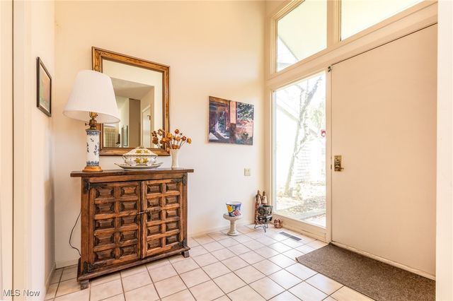 5 Hampshire Court, Beachwood, OH 44122