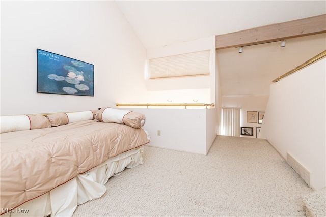 5 Hampshire Court, Beachwood, OH 44122