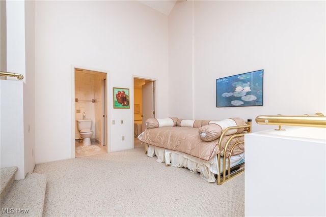 5 Hampshire Court, Beachwood, OH 44122