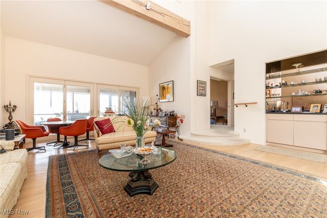 5 Hampshire Court, Beachwood, OH 44122