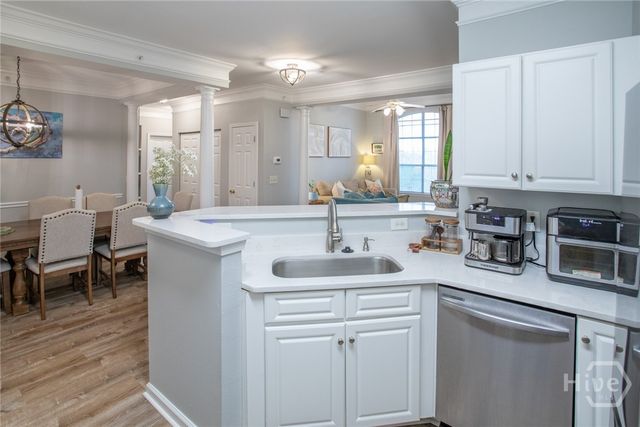 2734 Whitemarsh Way, Savannah, GA 31410