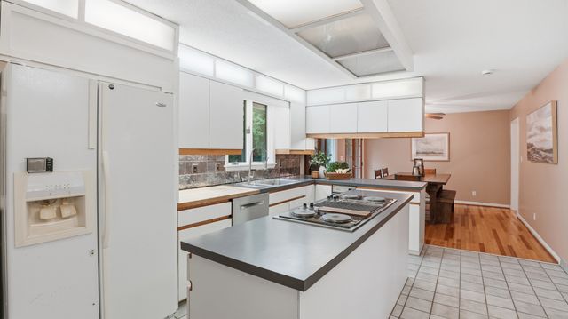 2145 S Berrys Chapel Ct, Franklin, TN 37069