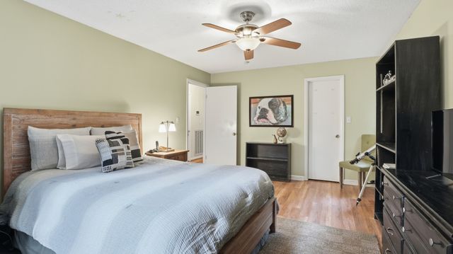 2145 S Berrys Chapel Ct, Franklin, TN 37069