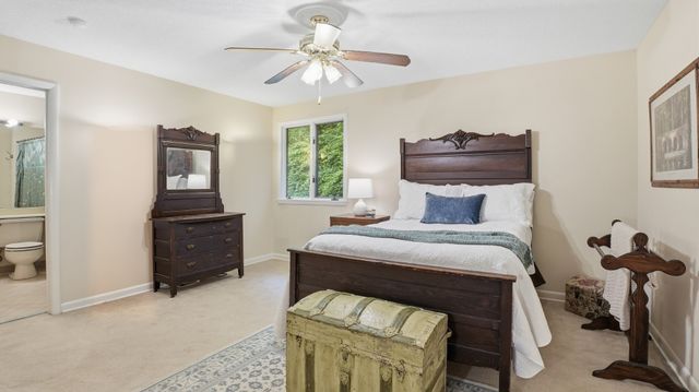 2145 S Berrys Chapel Ct, Franklin, TN 37069