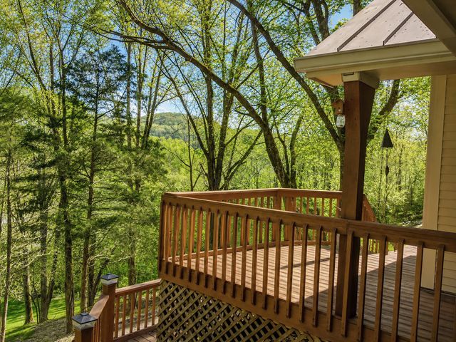 2145 S Berrys Chapel Ct, Franklin, TN 37069