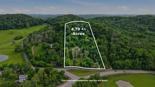 2145 S Berrys Chapel Ct, Franklin, TN 37069