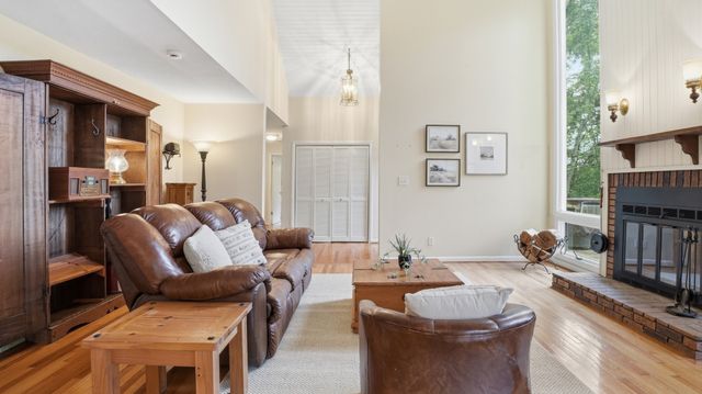 2145 S Berrys Chapel Ct, Franklin, TN 37069