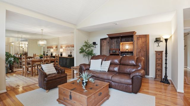 2145 S Berrys Chapel Ct, Franklin, TN 37069