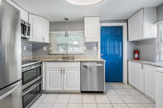 8210 N 10TH STREET, Tampa, FL 33604