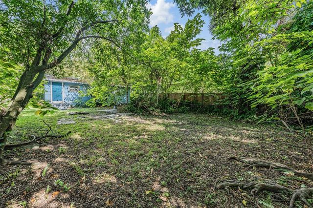 8210 N 10TH STREET, Tampa, FL 33604