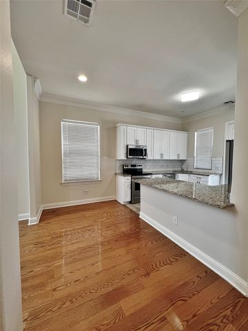 5808 La Vista Drive, Dallas, TX 75206