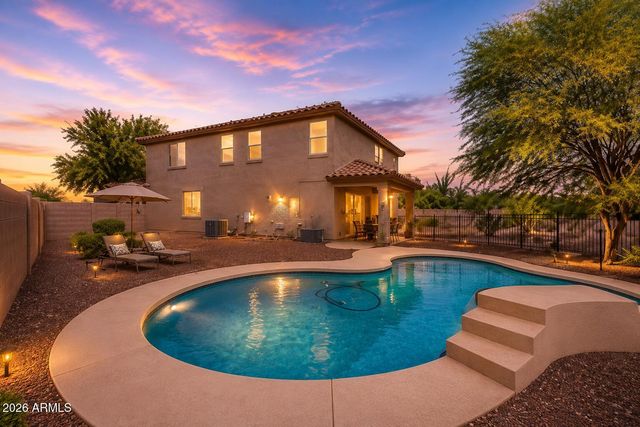5011 S CARLYLE Drive, Gilbert, AZ 85298