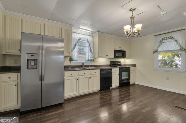 200 Peachtree Street, Lagrange, GA 30240