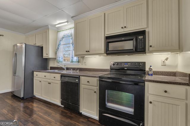 200 Peachtree Street, Lagrange, GA 30240